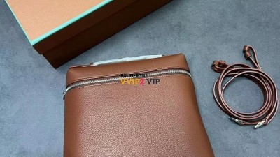 로로피아나 Loro Piana 엑스트라 포켓 백팩 SIZE 23.5*21*8cm 검수사진 ☆☆☆☆☆