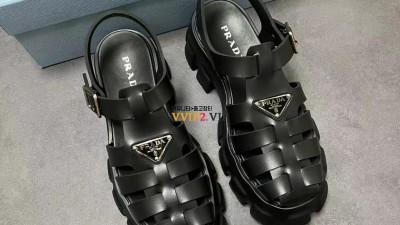프라다 PRADA 삼각로고 폼 러버 청키 샌들 1X853M 3LKK F0002 검수사진 ☆☆☆☆☆