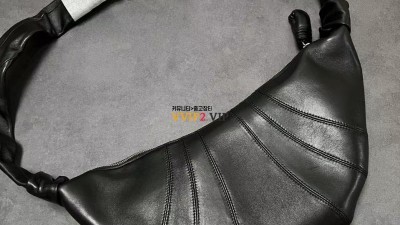 르메르 LEMAIRE Croissant 크루아상백 미디엄 범백 블랙 BG0001 LL095999 SIZE 22*48*8cm 검수사진 ☆☆☆☆☆ #vvip공장