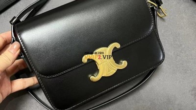 셀린느 CELINE 틴 트리오페 숄더백 샤이니 카프스킨 TEEN TRIOMPHE BAG IN SHINY CALFSKIN/블랙 188423BF4.38NO 검수사진 ☆☆☆☆☆ #vvip공장