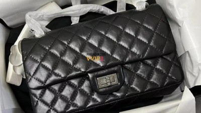 샤넬 CHANEL 2.55 빈티지 미듐 플랩백 (블랙/은장) A37586 SIZE 24cm 검수사진 ☆☆☆☆☆ #티무역