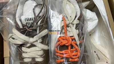미우미우 MIU MIU X 뉴발란스 NEW BALANCE 530 여성 스니커즈 5E165E  SIZE 35~40 검수사진 ☆☆☆☆☆