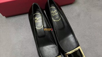 로저비비에 ROGER VIVIER 트럼펫 페이던트 펌프스 힐 SIZE 34~39 @ 굽 4.5cm 검수사진 ☆☆☆☆☆
