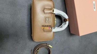 미우미우 MIU MIU 아르카디 가죽 토트 크로스백 꼬냑 5BB142 SIZE 22cm 검수사진 ☆☆☆☆☆ #vvip공장