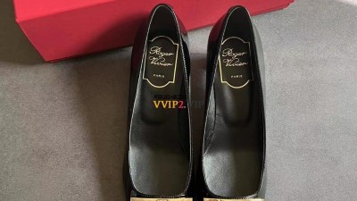 로저비비에 ROGER VIVIER 트럼펫 페이던트 펌프스 힐 SIZE 34~39 @ 굽 4.5cm 검수사진 ☆☆☆☆☆