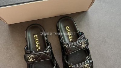 샤넬 벨크로 스트랩샌들 슬리퍼 CC로고 화이트 블랙 G45507 35~40 검수사진