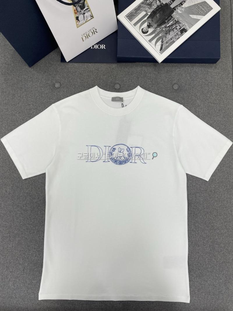 8403cd19356118777fbfbf419756b4d9_1749876830_4724.jpg