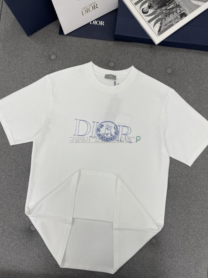 8403cd19356118777fbfbf419756b4d9_1749876831_7705.jpg