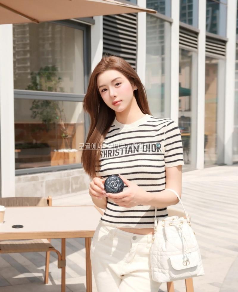 8c8d3ace7b57035d97a867b3087ac96c_1749384057_3282.jpg