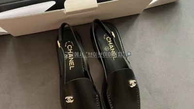 샤넬 25SS 슬링백 로퍼 샌들 CC로고 큐빅 스트라스 카프스킨 블랙 G45614 35~40 검수사진