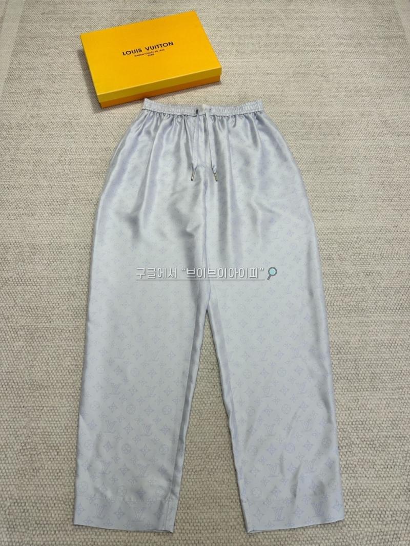 072ceae86bd3e2759285463dddb256e0_1755321458_3658.jpg