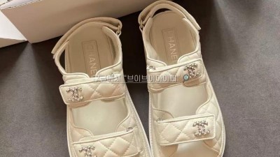샤넬 CC 로고 벨크로 샌들 신발 램스킨 블랙 화이트 금장/은장 G35927 35~40 검수사진