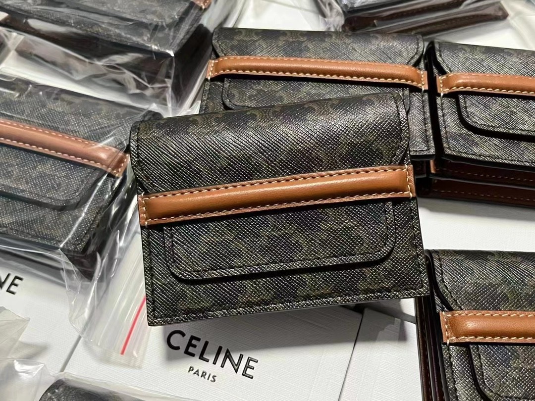 셀린느 CELINE 트리오페 캔버스 비지니스 카드홀더지갑 10E242BZ9.04LU SIZE 10*8*3cm ☆☆☆☆☆ #신공장