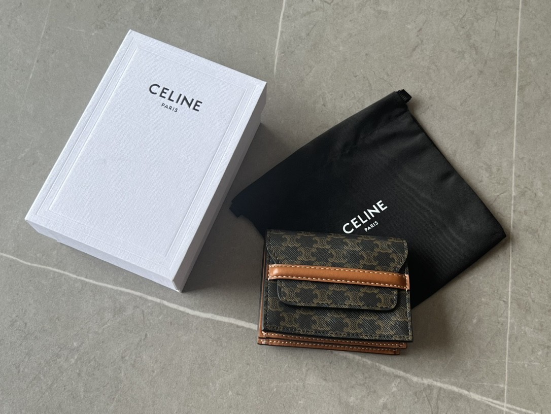 셀린느 CELINE 트리오페 캔버스 비지니스 카드홀더지갑 10E242BZ9.04LU SIZE 10*8*3cm ☆☆☆☆☆ #신공장