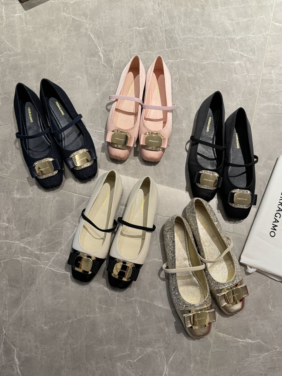 살바토레 페라가모 Salvatore Ferragamo 뉴 바라 플레이트 발레 플랫(01H345 768868) [사이즈] 35~40 #차차샵