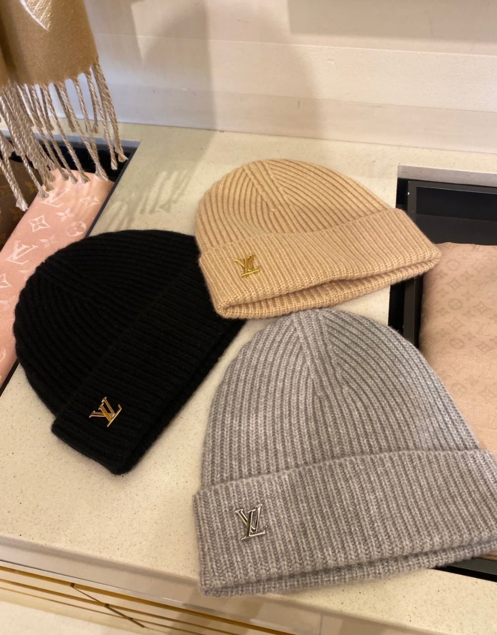 루이비통 LV 스파크 비니 M77877, M77882, M77881, M77880, M93288 캐시미어 100%
