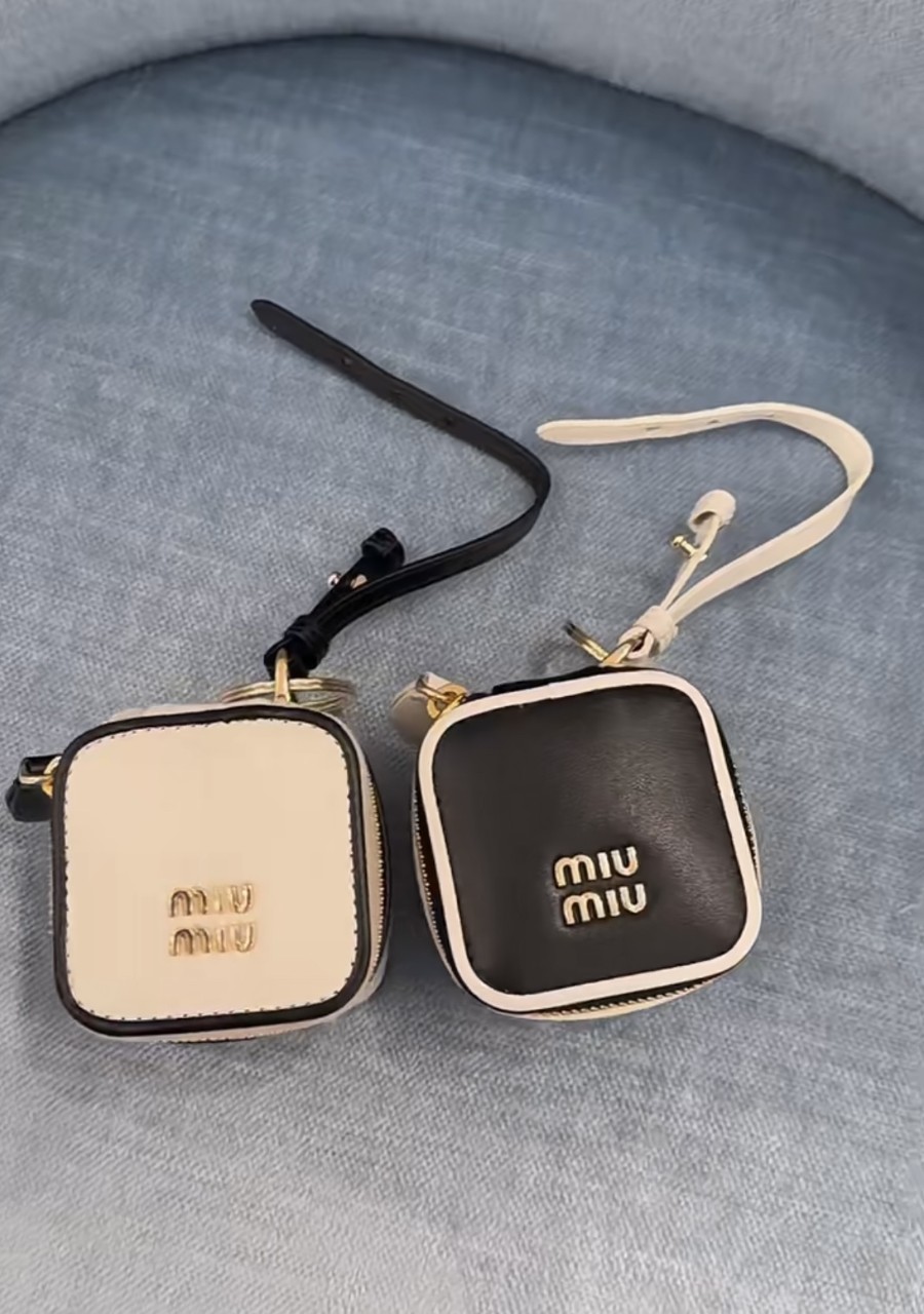 미우미우 트릭 키링 5TL5272CUD 2컬러