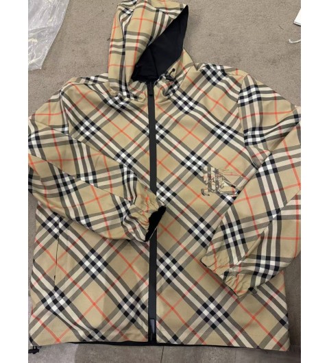 25SS 버버리 후드자켓 / 후드집업 Embroidered polyester reversible jacket #브이브이아이피공장