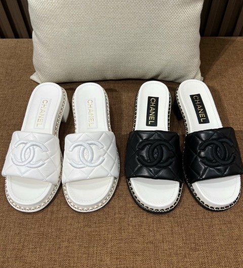 샤넬 25SS 체인 로우힐 슬리퍼 2컬러 G46301 35~40