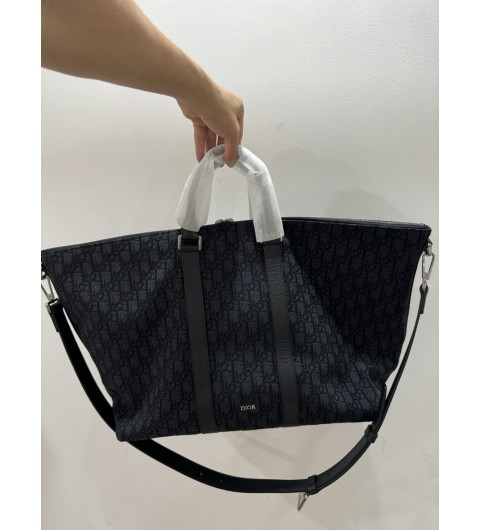 디올 남성 보스턴백 위켄더 40 백 블랙 1ESDU134YKY H03E 58x33x22.5cm #vvip공장