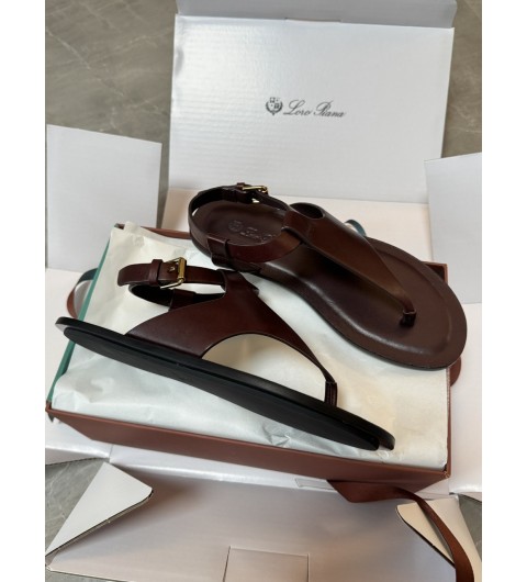 25SS 로로피아나 샌들 FAM9272Q06B 35~40
