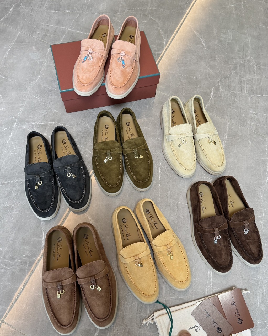 로로피아나 Loro Piana 썸머 참 워크 가죽 로퍼 35~42