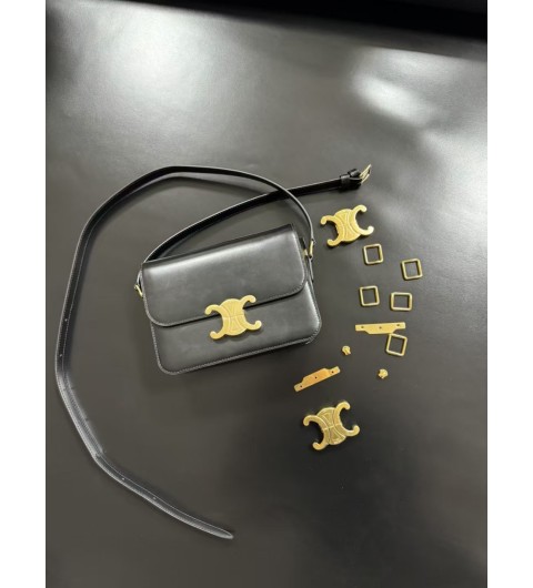 셀린느 트리오페 숄더백 틴 트라이엄프 블랙 샤이니 카프스킨 188423BF4.38NO 18.5x14x6cm #vvip공장