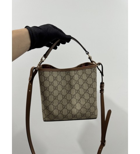 [구찌] GG 엠블럼 스몰 버킷백 / 815118 FAD6L 9758 20.5x18x11.5cm #vvip공장