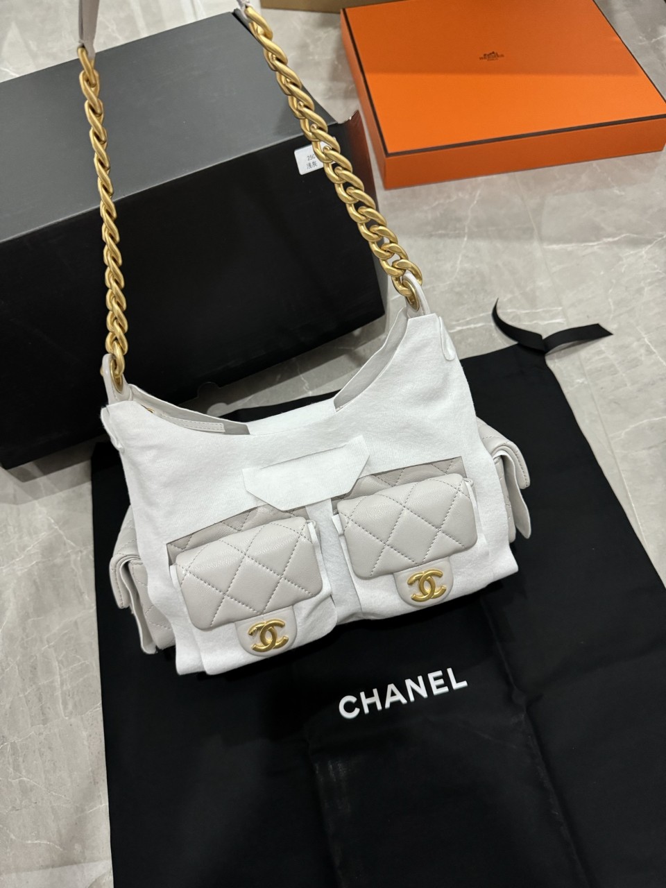 샤넬 크루즈 호보백 맥시 램스킨 금장 AS5302 B18791 94305 #vvip공장
