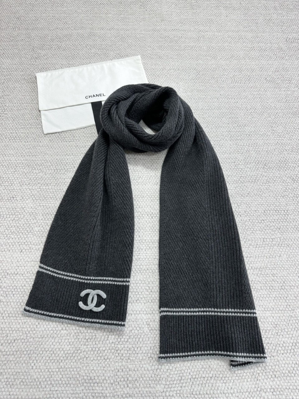 샤넬 CHANEL 25FW 캐시미어 레터링 자수 머플러 + 바라클라바 #타지아