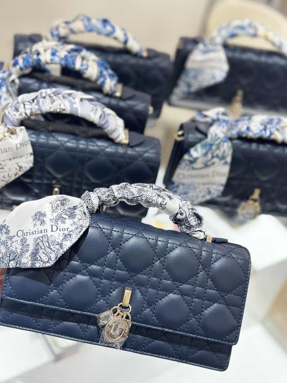 디올 미스 디올 미니백 S0980ONMJ-M030 21x11.5x4.5cm #여왕샵