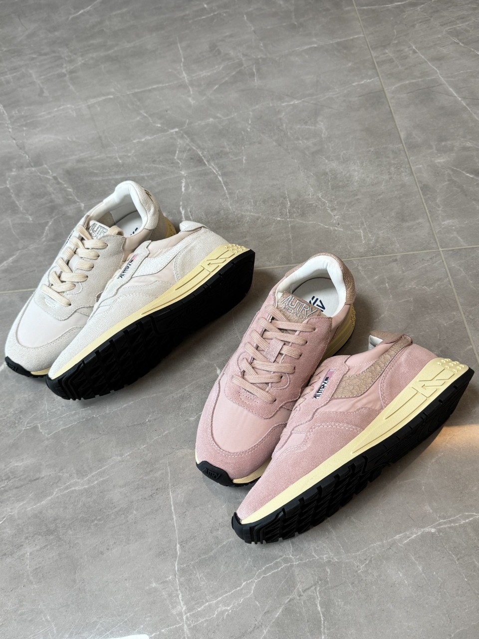 오트리 (Autry) 메달리스트 로우 고트스킨 스니커즈 35~40 굽 3.5cm