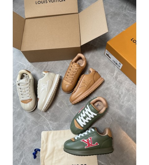 루이비통 LV 버터소프트 스니커즈 1AIKE0 여성 35~40 / 남성 40~44