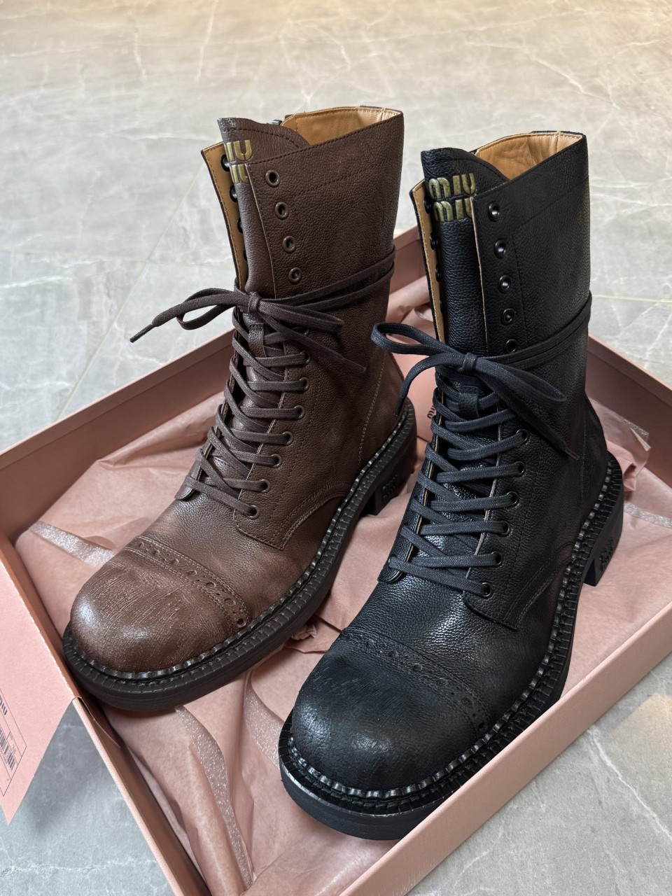 미우미우 레이스업 부츠 50316EG0352KJ 35~40