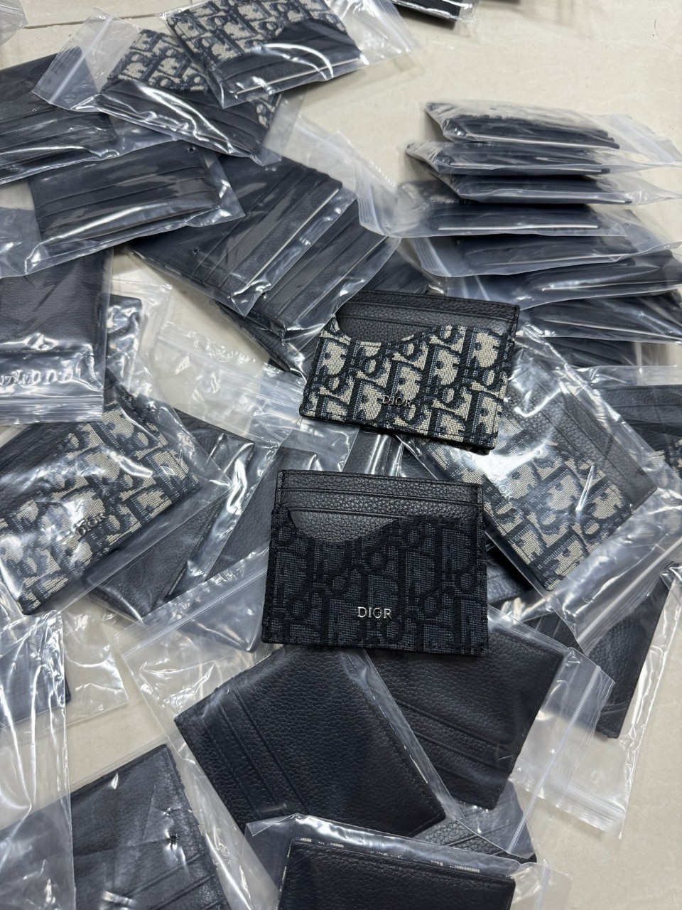 디올 오블리크 새들 카드 지갑 2ADCH164YKS_H05E #vvip공장