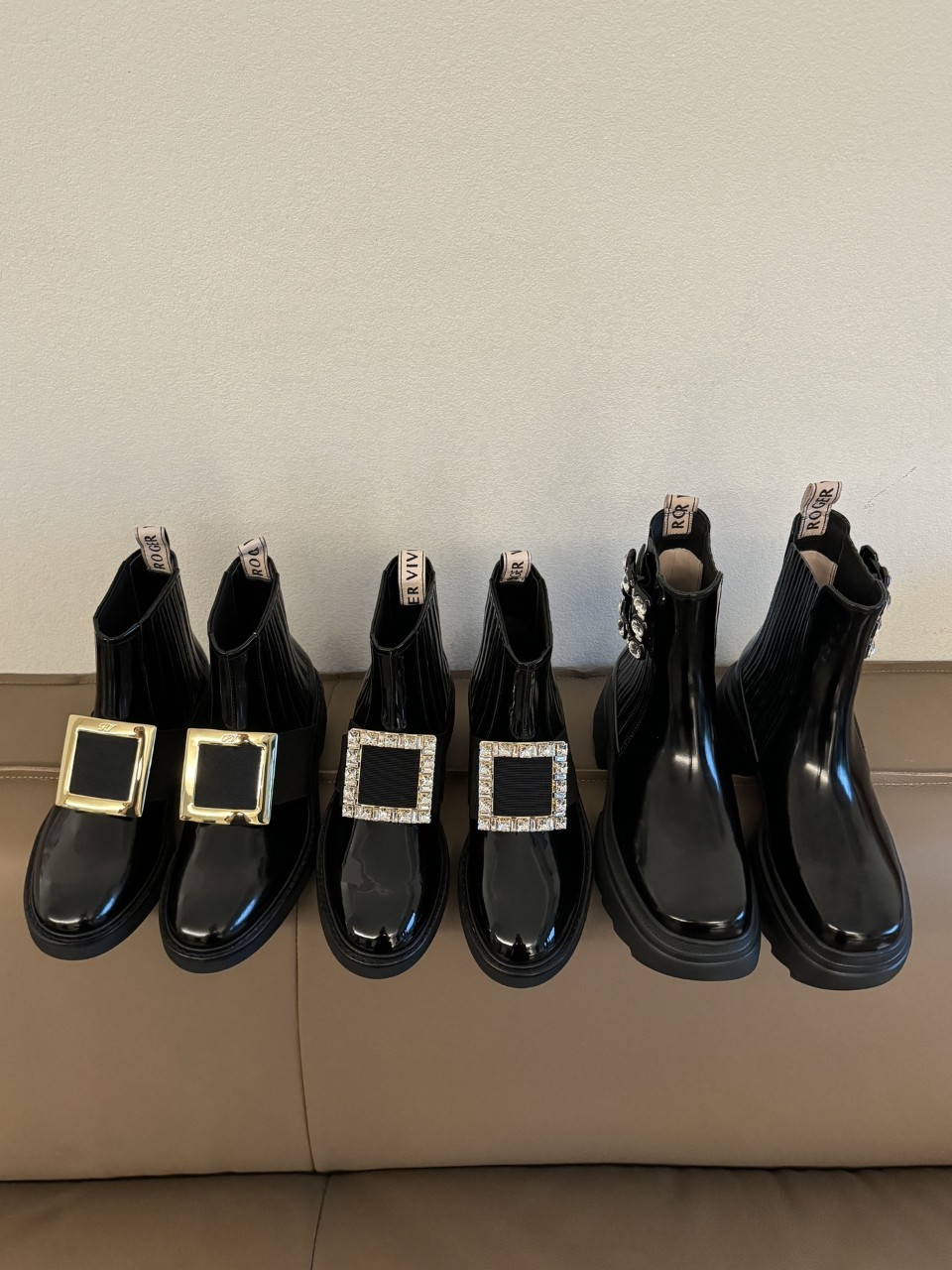 ROGER VIVIER 로저비비에 앵글부츠 RVW710358001UJ B999 35~40