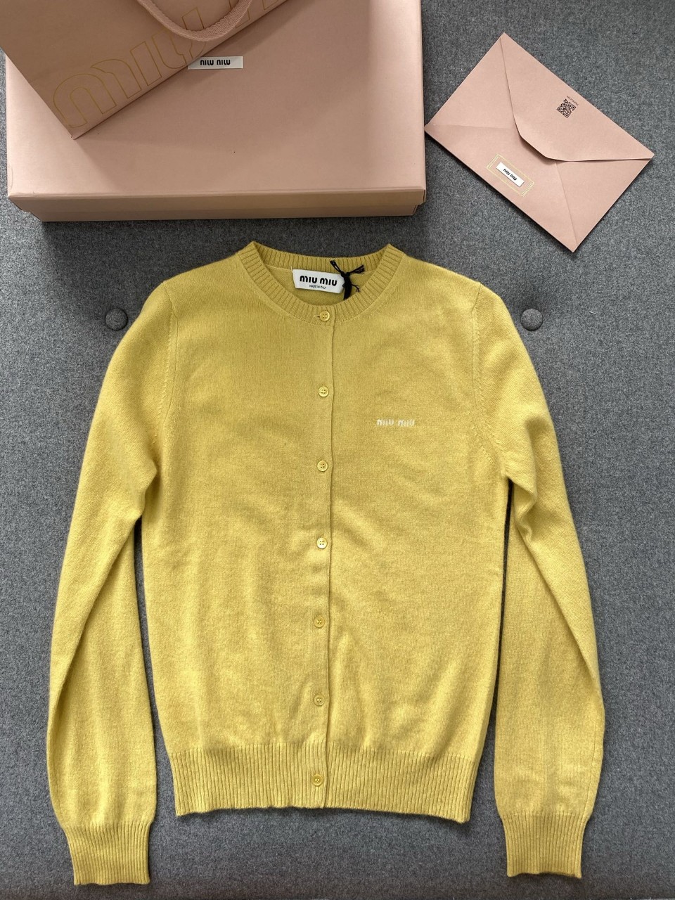 미우미우 울 니트 가디건 38 40 42