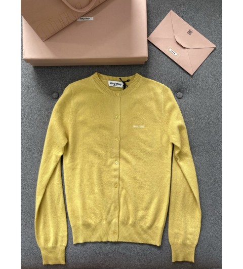 미우미우 울 니트 가디건 38 40 42