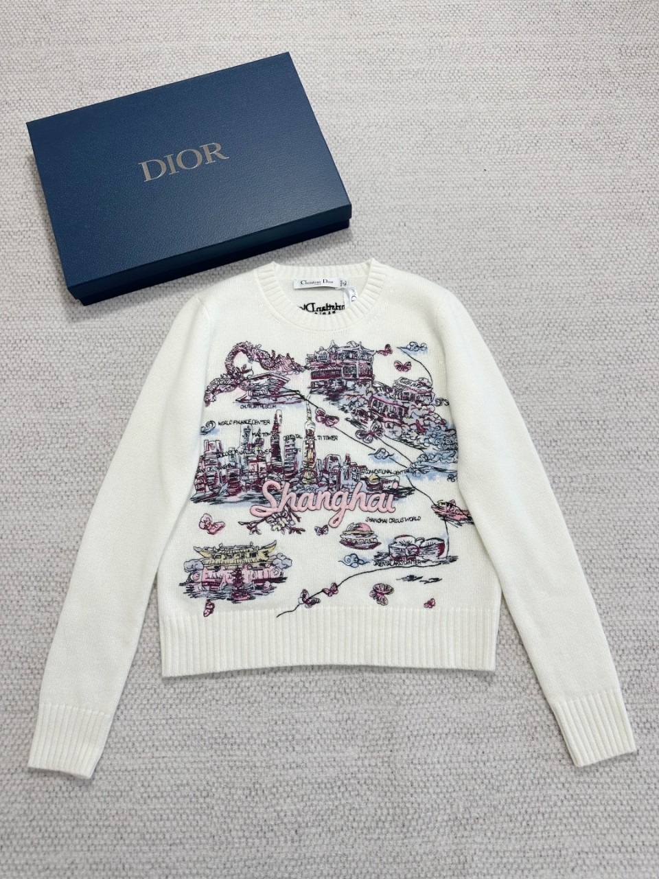 디올 Dior 여성용 크루넥 니트 스웨터 36 38 40 #타지아