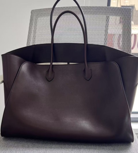 더로우 Marlo 17 레더 토트백 43x31.5x18cm