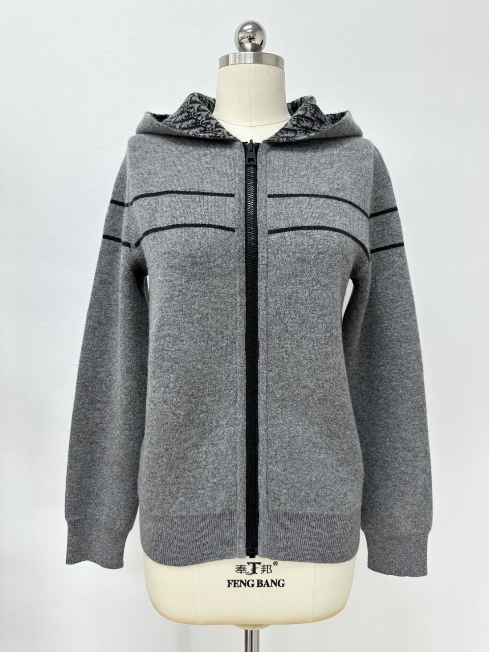 디올 리버서블 후드 가디건 그레이 Dior Oblique 모티브 캐시미어 블렌드 니트 544G12A0551_X8890 36 38 40 #타지아