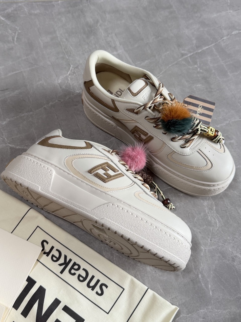 [펜디] FW25 스니커즈 8E8721-AY9NF1TO4 35~40