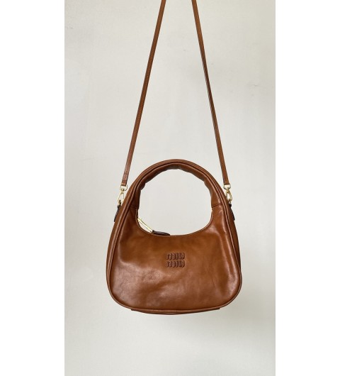 25FW 미우미우 원더백 완더백 토트백 숄더백 5BC125VOMF 2IER F0046 COGNAC 21x6x23cm