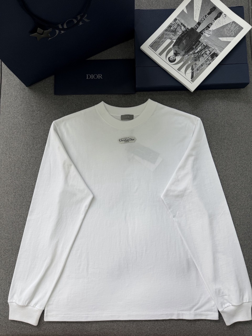 디올 라벨 롱 슬리브 티셔츠 543J609A0847 S M L XL