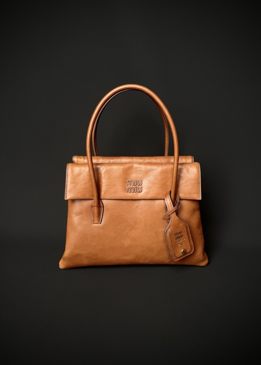 미우미우 MIU MIU 솔리테르 토트백 숄더백 가죽백 5BA302 28x19.5x11cm