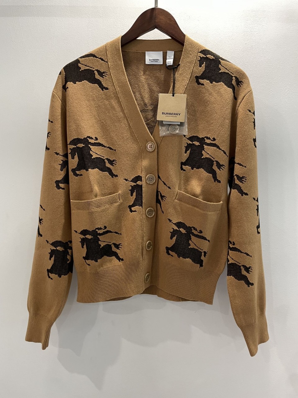 버버리 BURBERRY EKD 코튼 실크 가디건 8070327 XXS XS S M L #vvip공장