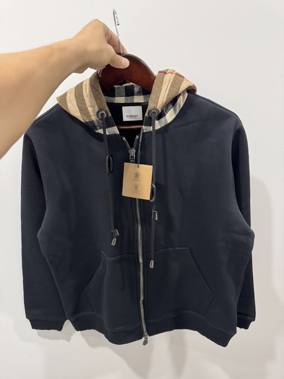 버버리 BURBERRY 8048026 체크 후드 집업자켓(블랙) XS S M L XL #vvip공장