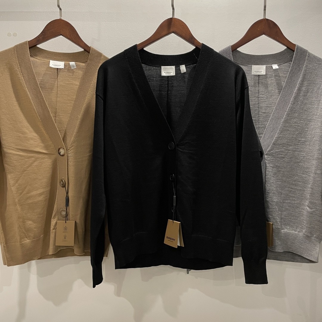 버버리 DORNOCH 여성 울 체크 패치 가디건 3컬러 8007975 #vvip공장