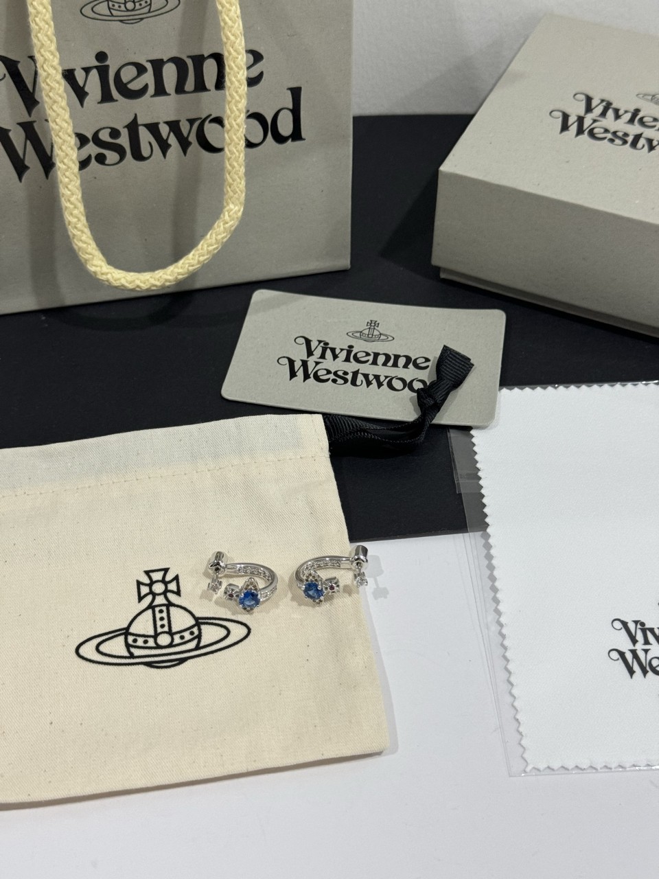 비비안 웨스트우드 Vivienne Westwood 마이테나 Maitena 귀걸이 이어링 #vvip공장