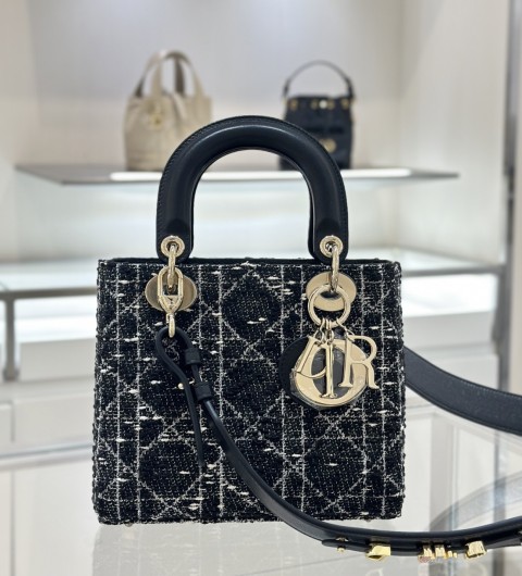 디올 (DIOR) Lady 미니 백 M0505ODIO_M197 125393827 20*17*8cm #여왕샵